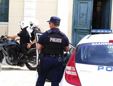 Καλπάζει ο «πολύς-πολιτισμός» και στην Κρήτη: Αλλοδαποί έσπασαν στο ξύλο Σύρο για να τον ληστέψουν